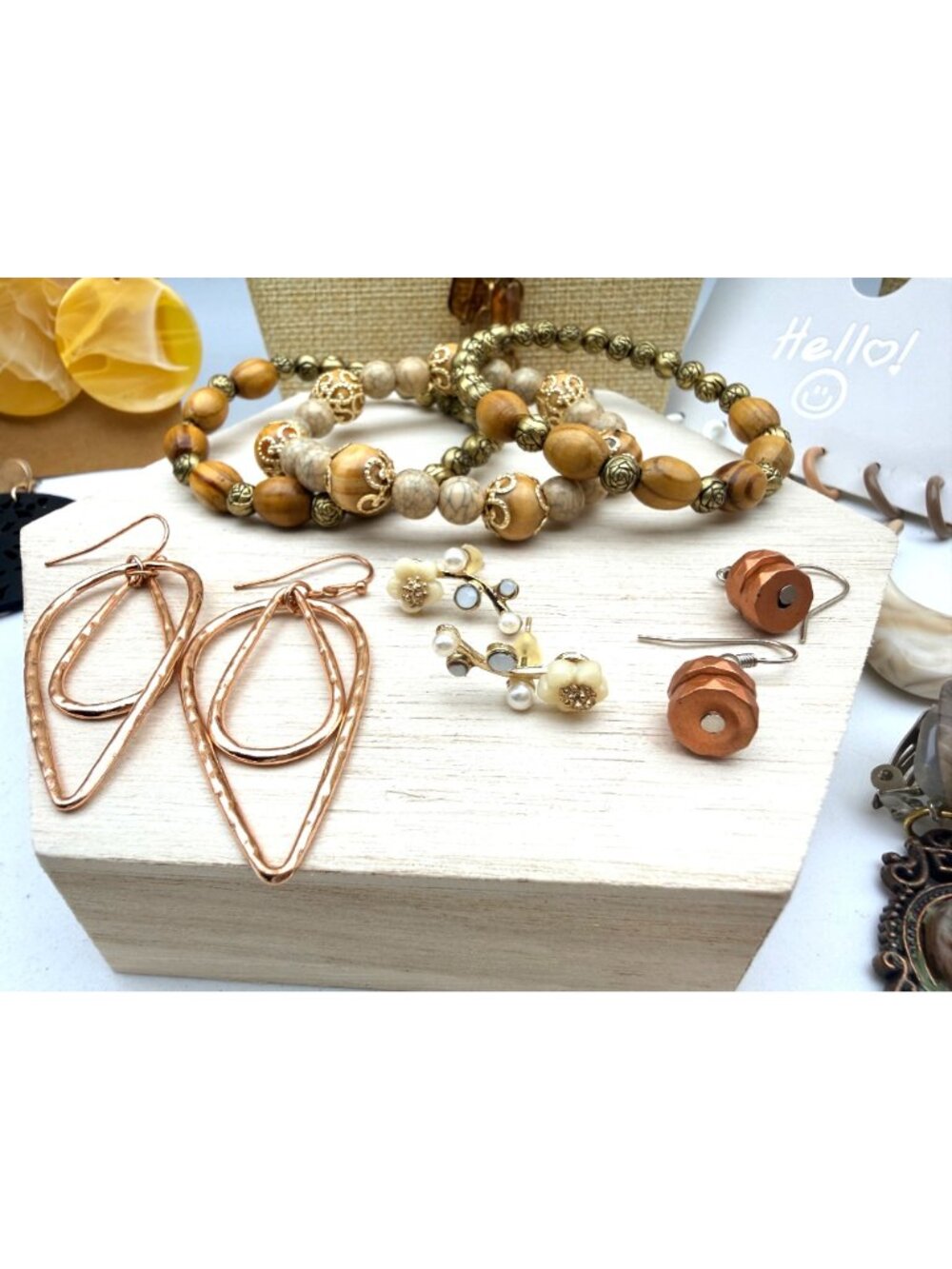 Vintage Boho Jewelry Lot 50 Pcs Mixed Materials Wear Necklace Earrings Bracelets - Picture 7 of 15
